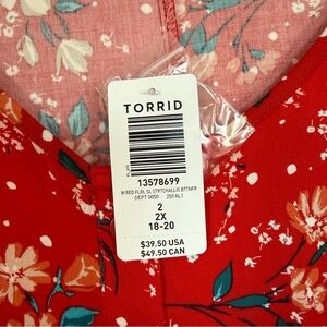 Torrid Red and White Floral Print top